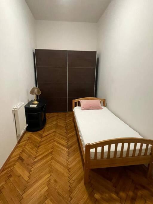 Joy City Stay Colonel Enescu 3 تيميشورا المظهر الخارجي الصورة